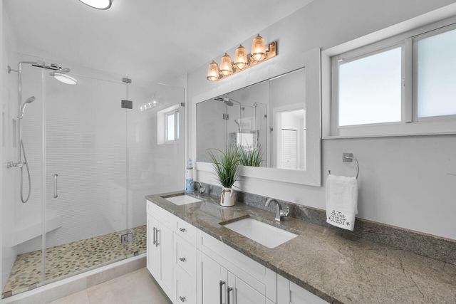 122 Court Contessa, Lower Matecumbe, FL 33036