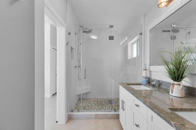 122 Court Contessa, Lower Matecumbe, FL 33036