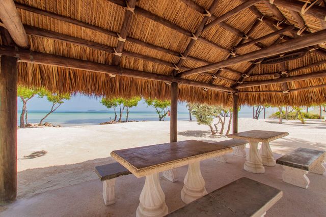 122 Court Contessa, Lower Matecumbe, FL 33036