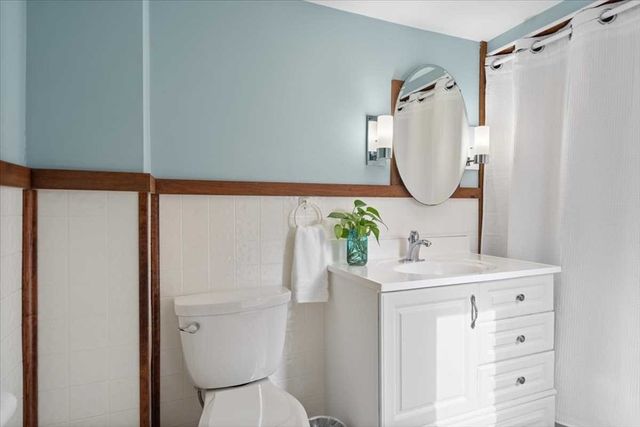 78 Highland St, Holden, MA 01520