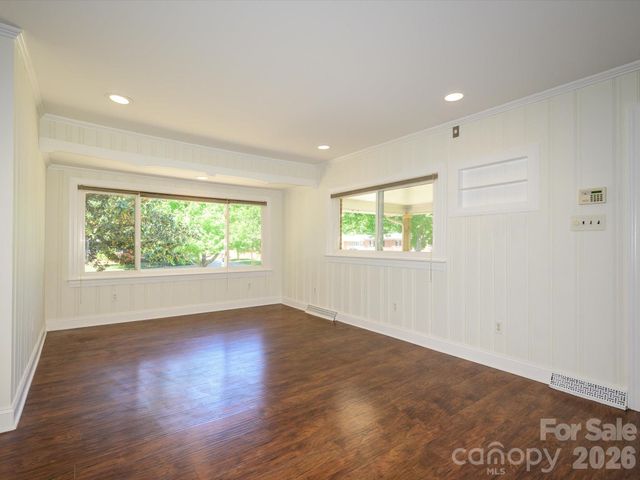 354 S Magnolia Street, Mooresville, NC 28115