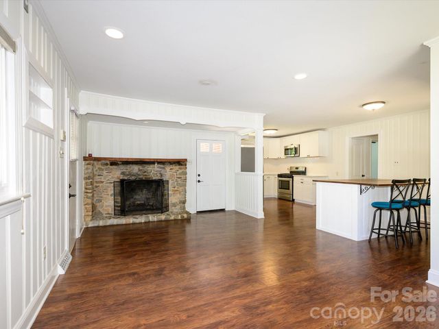 354 S Magnolia Street, Mooresville, NC 28115
