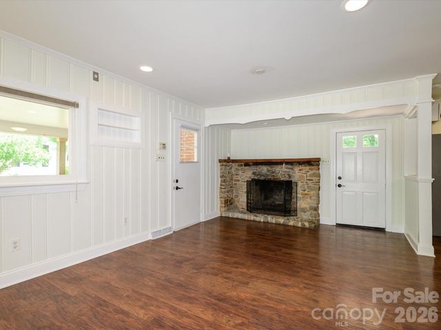 354 S Magnolia Street, Mooresville, NC 28115