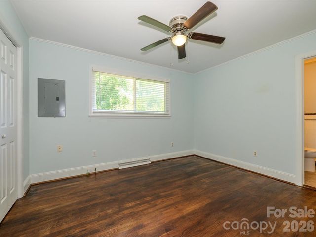 354 S Magnolia Street, Mooresville, NC 28115