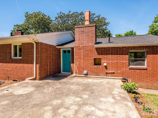 354 S Magnolia Street, Mooresville, NC 28115