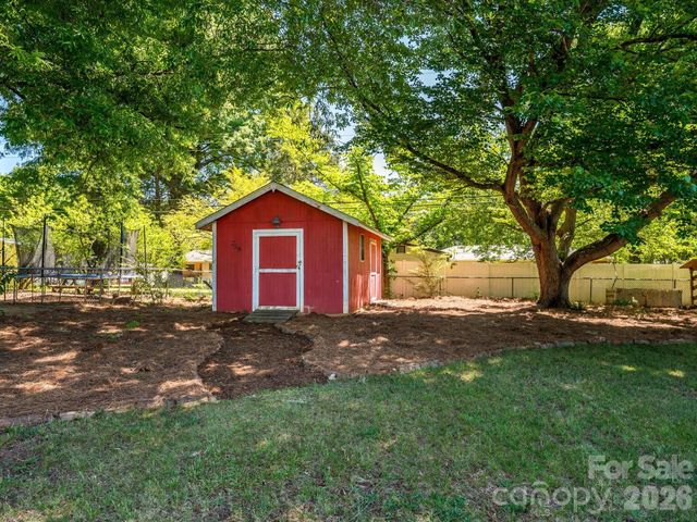 354 S Magnolia Street, Mooresville, NC 28115