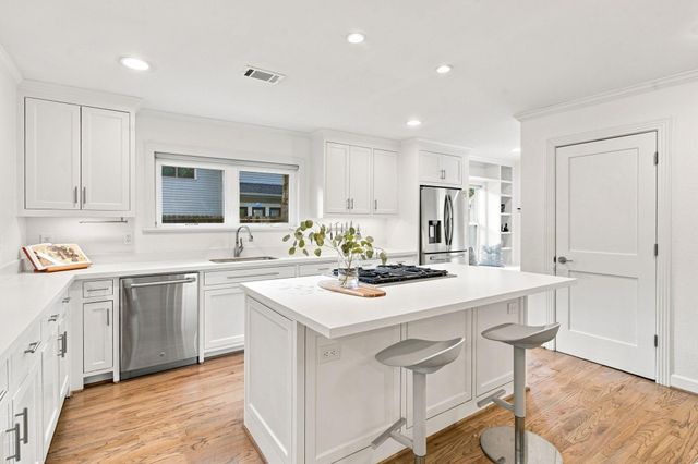 742 W 42nd Street, Houston, TX 77018