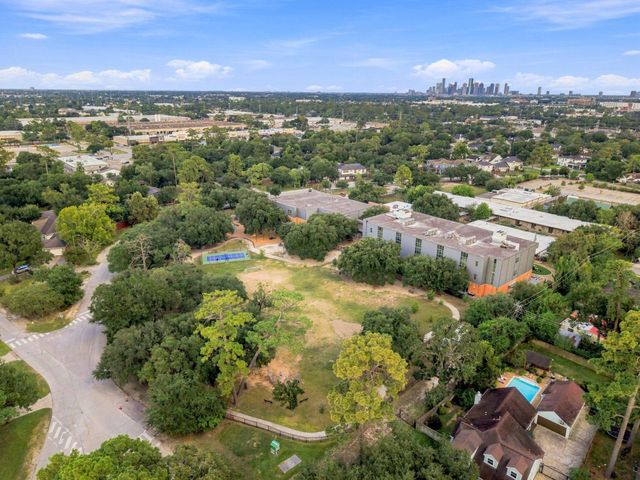 742 W 42nd Street, Houston, TX 77018