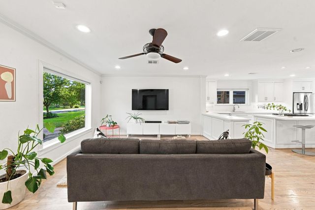 742 W 42nd Street, Houston, TX 77018