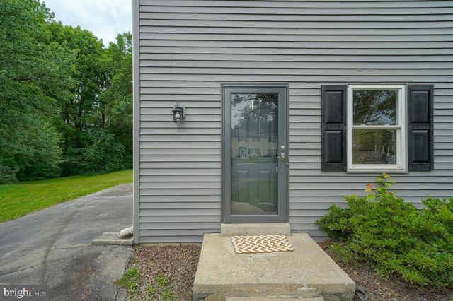 454 COREOPSIS DR, Lancaster, PA 17602