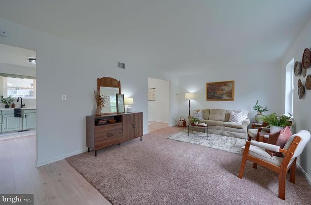 454 COREOPSIS DR, Lancaster, PA 17602