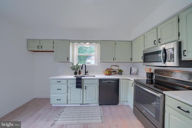 454 COREOPSIS DR, Lancaster, PA 17602
