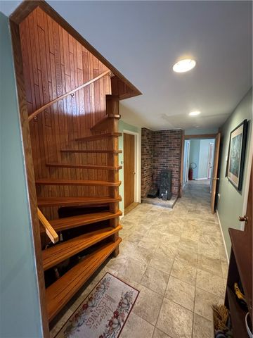 714 Pleasant Valley Road, Sherburne, NY 13460