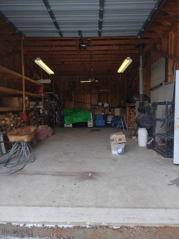 16 Friendspring, Whitehall, MT 59759