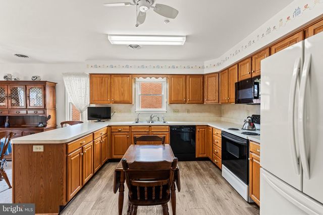 122 SOUTHERN OAK DR, Hagerstown, MD 21740