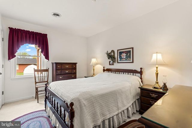 122 SOUTHERN OAK DR, Hagerstown, MD 21740