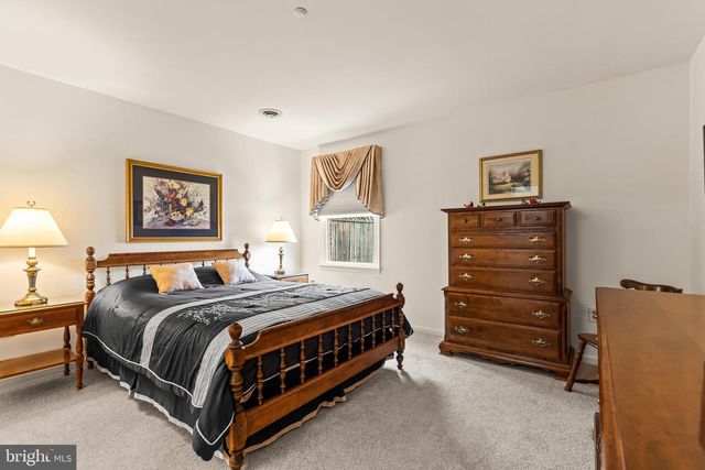122 SOUTHERN OAK DR, Hagerstown, MD 21740