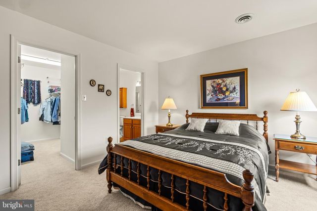 122 SOUTHERN OAK DR, Hagerstown, MD 21740