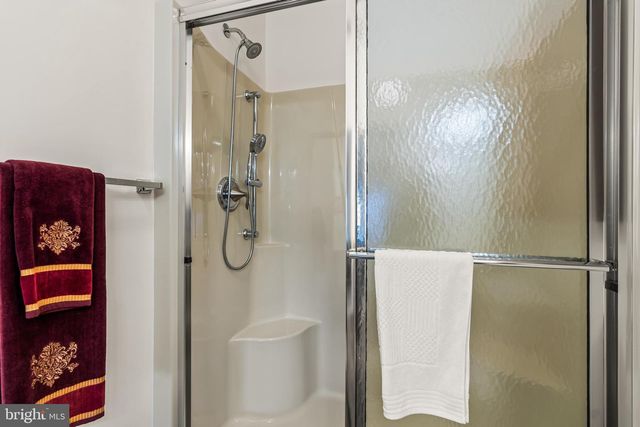 122 SOUTHERN OAK DR, Hagerstown, MD 21740