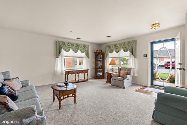 122 SOUTHERN OAK DR, Hagerstown, MD 21740