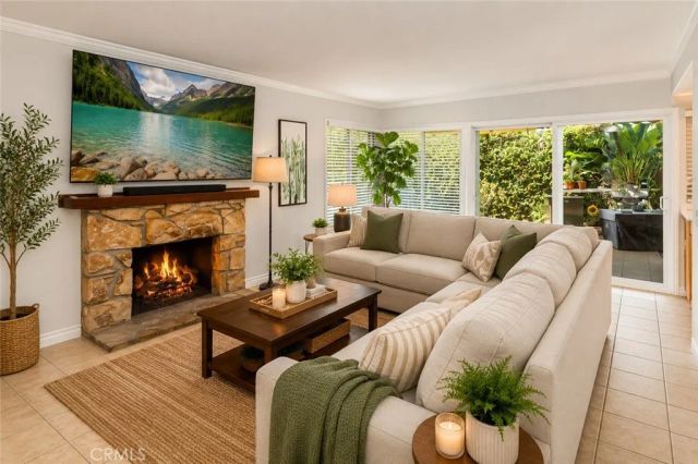 1310 N Wyeth, Orange, CA 92867