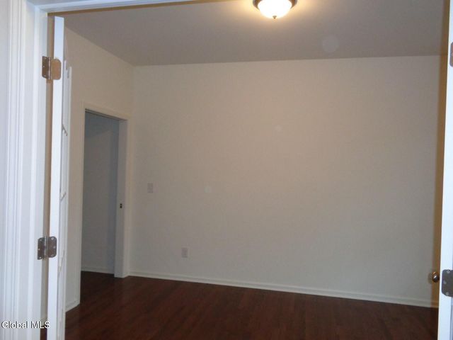 17 Jack Drive, Halfmoon, NY 12118