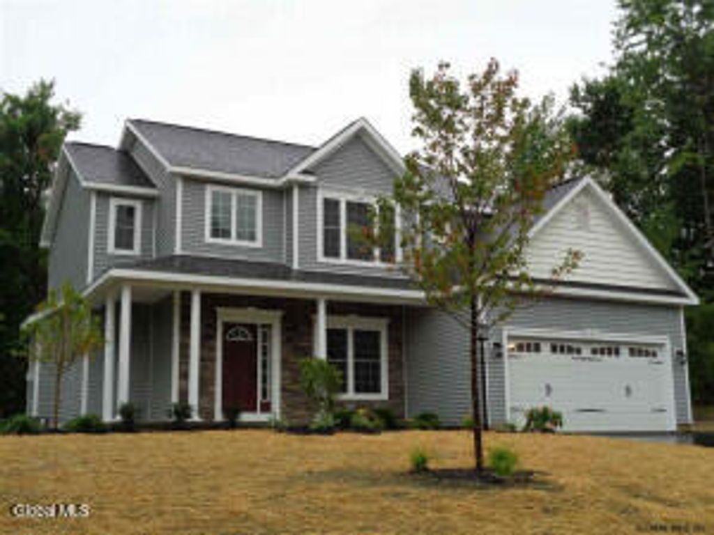 17 Jack Drive, Halfmoon, NY 12118