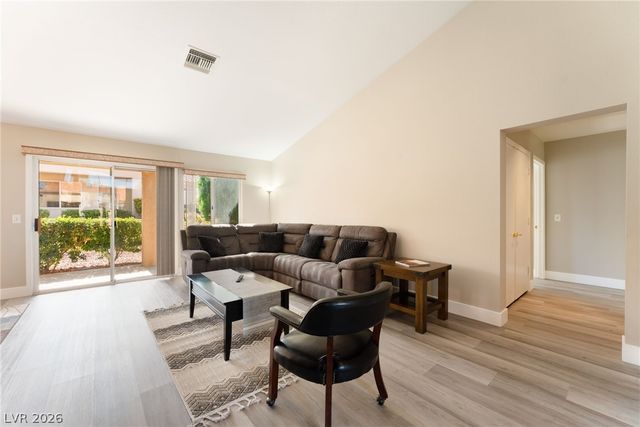 8841 Faircrest Drive, Las Vegas, NV 89134