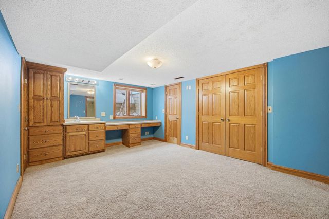 1707 5th Street S, Fargo, ND 58103