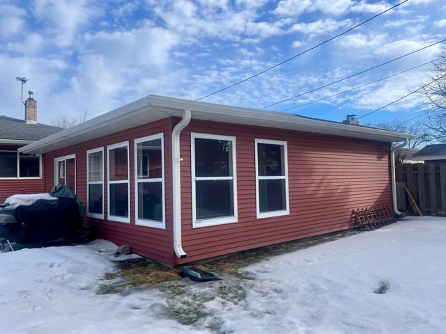 1707 5th Street S, Fargo, ND 58103