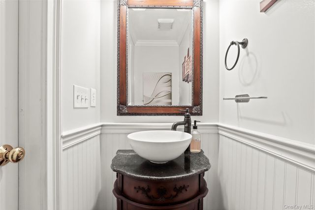 103 Twin Brook Court, Carmel, NY 10512