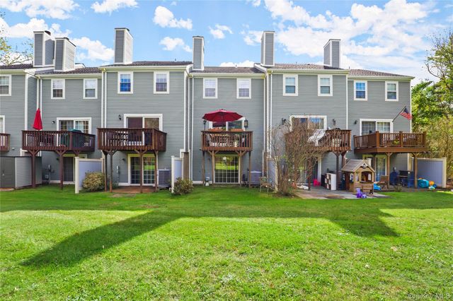 103 Twin Brook Court, Carmel, NY 10512