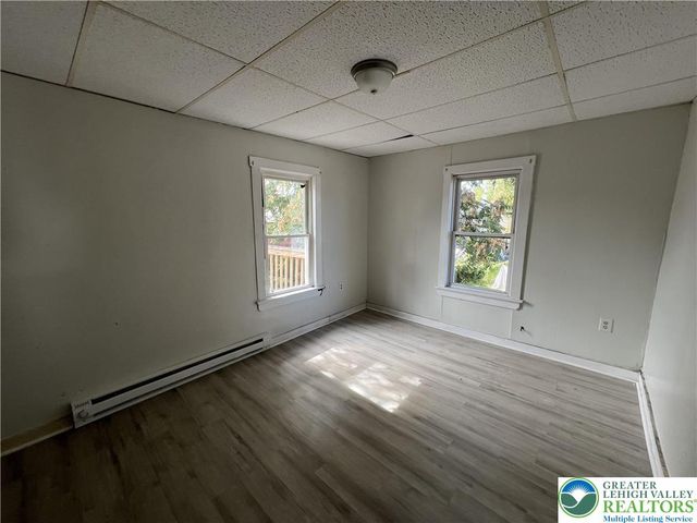 853 Lords Court, Scranton City, PA 18509