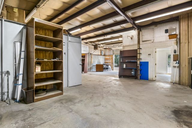 321 W 67 Highway W, Naples, TX 75568