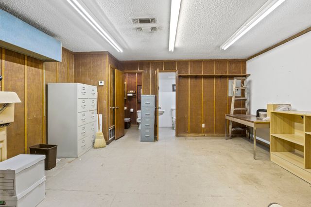 321 W 67 Highway W, Naples, TX 75568