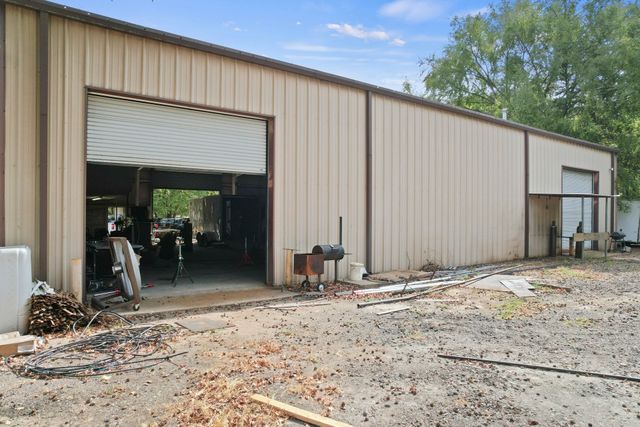321 W 67 Highway W, Naples, TX 75568