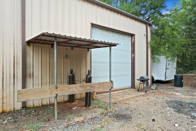 321 W 67 Highway W, Naples, TX 75568