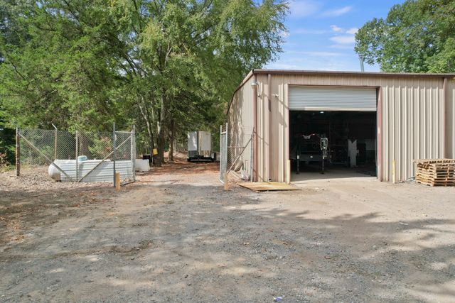 321 W 67 Highway W, Naples, TX 75568