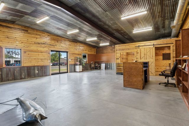 321 W 67 Highway W, Naples, TX 75568