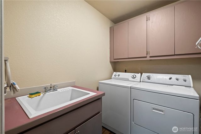 8906 10th Drive SE, Everett, WA 98208