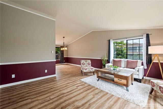 8906 10th Drive SE, Everett, WA 98208