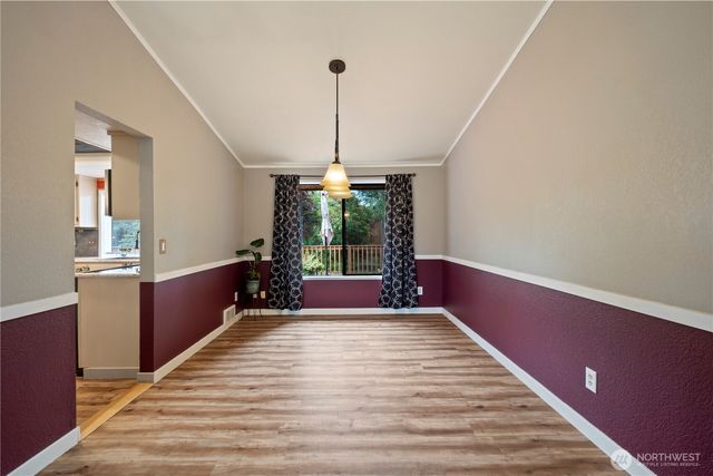 8906 10th Drive SE, Everett, WA 98208