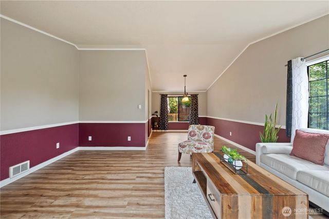 8906 10th Drive SE, Everett, WA 98208