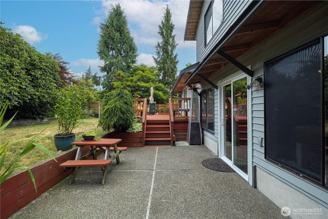 8906 10th Drive SE, Everett, WA 98208
