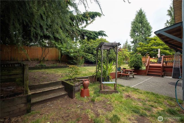 8906 10th Drive SE, Everett, WA 98208