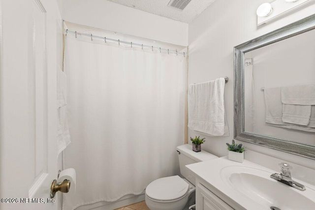 4986 CANARY Court, Fleming Island, FL 32003