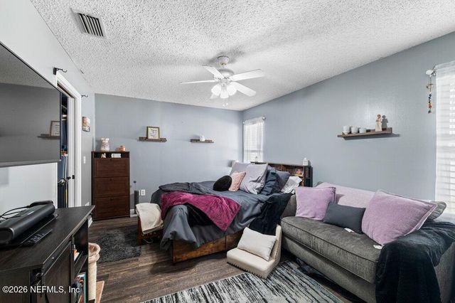 4986 CANARY Court, Fleming Island, FL 32003