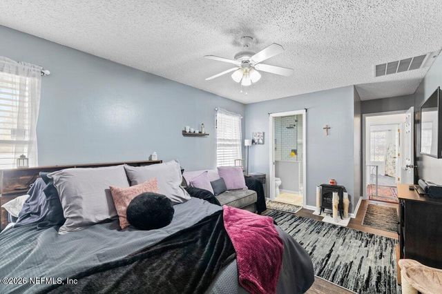 4986 CANARY Court, Fleming Island, FL 32003