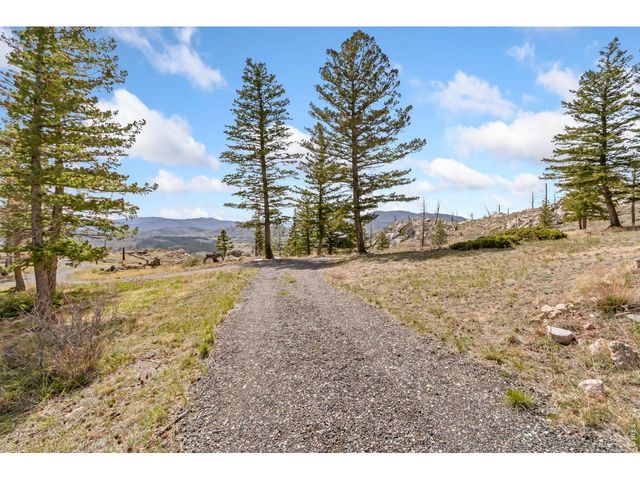 520 Isaac Ln, Bellvue, CO 80512