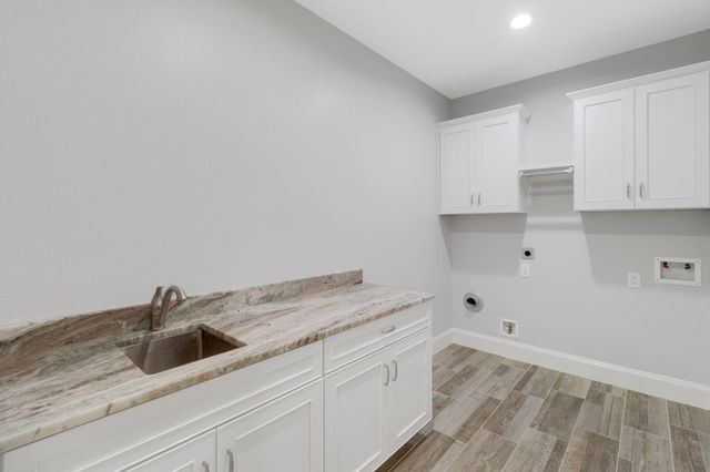 2711 Constantine Street, New Caney, TX 77357